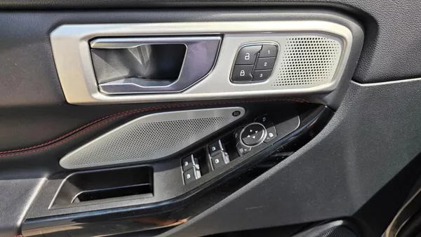 Ford Explorer 3.0 EcoBoost 336 kW PHEV 7míst - foto 21