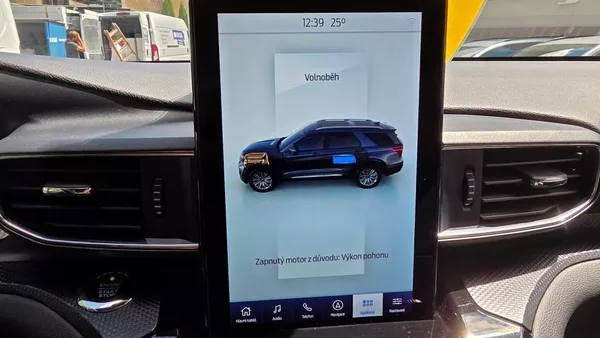 Ford Explorer 3.0 EcoBoost 336 kW PHEV 7míst - foto 30