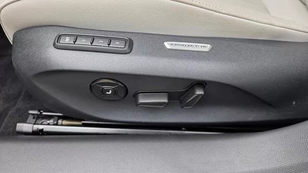 Volkswagen Passat 2.0 TDI 142kW Eleg DSG záruka - foto 23