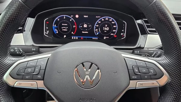 Volkswagen Passat 2.0 TDI 110kW DSG R-line - foto 22