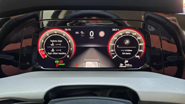 Volkswagen Golf 1.5 eTSI 85kW Life DSG7 Tažné - foto 17