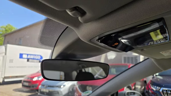 Volkswagen Golf 1.5 eTSI 85kW Life DSG7 Tažné - foto 31