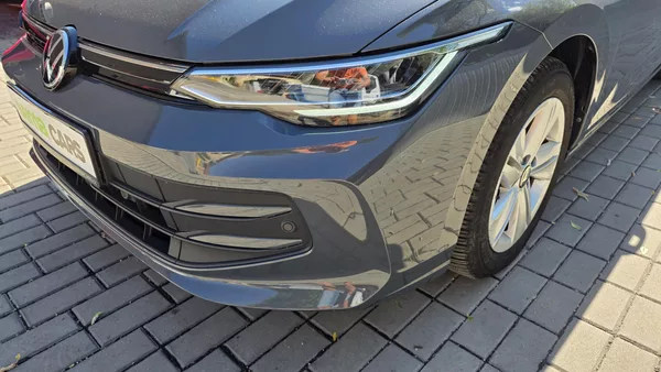 Volkswagen Golf 1.5 eTSI 85kW Life DSG7 Tažné - foto 34