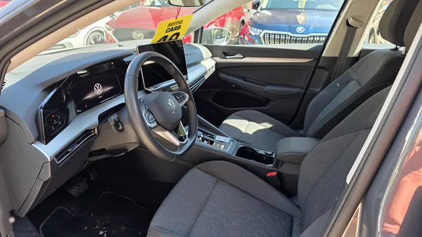 Volkswagen Golf 1.5 eTSI 85kW Life DSG7 Tažné - foto 8