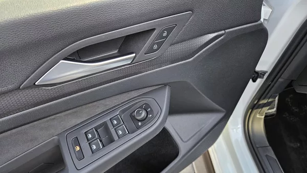 Volkswagen Golf GTI 2.0TSI 180kW DSG - foto 17