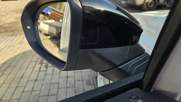 Volkswagen Golf GTI 2.0TSI 180kW DSG - foto 9