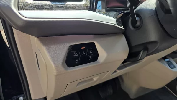 Volkswagen Multivan 1.4 TSI PHEV 160kW Style - foto 27