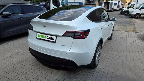Tesla Model Y Long Range AWD DE SoH 90.2% - foto 5