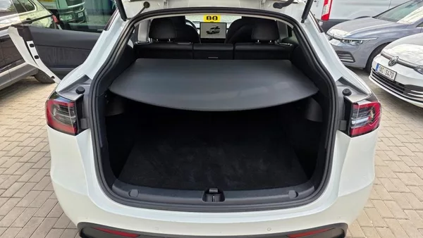 Tesla Model Y Long Range AWD SoH 91,4% - foto 10