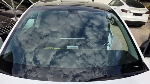 Tesla Model Y Long Range AWD SoH 91,4% - foto 35