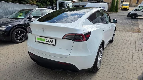 Tesla Model Y Long Range AWD SoH 91,4% - foto 5