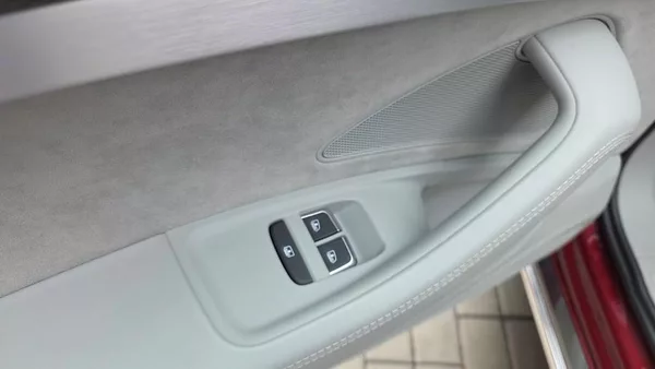 Audi A8 4.2 V8 TDI 283 kW quattro - foto 12