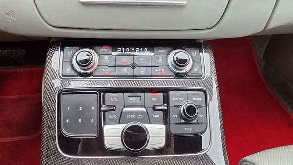 Audi A8 4.2 V8 TDI 283 kW quattro - foto 34