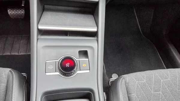 Volkswagen Tayron 2.0 TDI 142kW 4x4 DSG7 7míst - foto 37