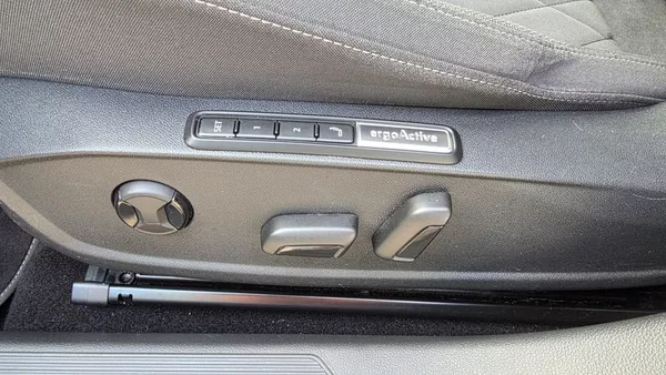 Volkswagen Golf 1.5 TSI 110kW Style - foto 16
