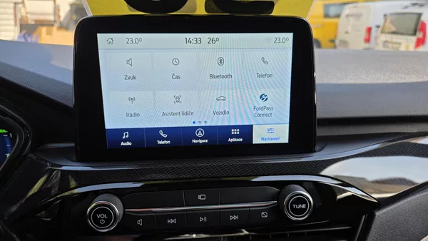 Ford Kuga 2.5i PHEV 165 kW ST-line AT TZ - foto 28
