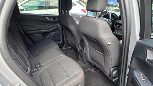 Ford Kuga 2.5i PHEV 165 kW ST-line AT TZ - foto 14