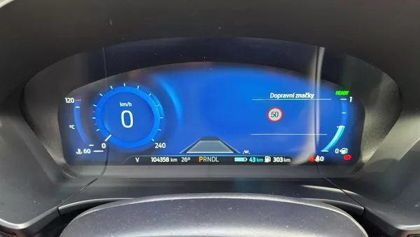 Ford Kuga 2.5i PHEV 165 kW ST-line AT TZ - foto 20