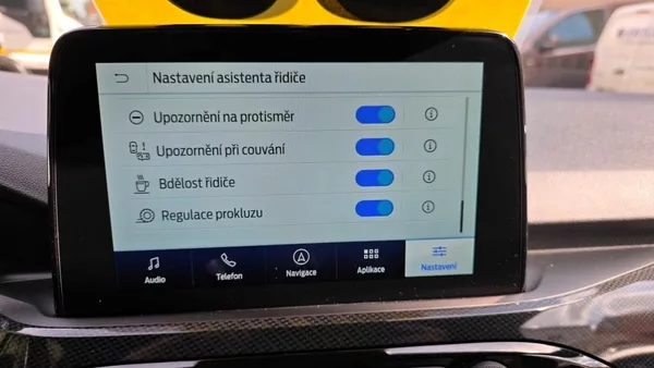 Ford Kuga 2.5i PHEV 165 kW ST-line AT TZ - foto 31