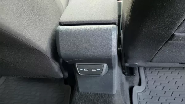 Volkswagen Taigo 1.0 TSI 81kW Life tažné - foto 14