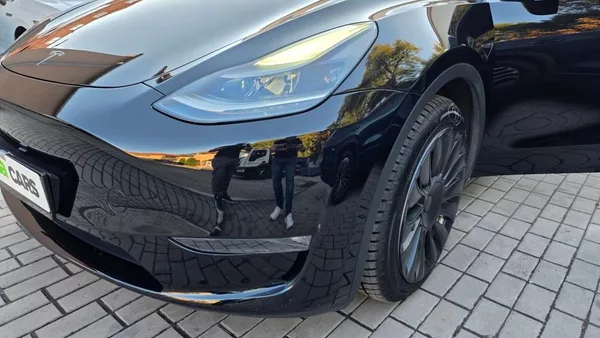 Tesla Model Y LR AWD DE Záruka SoH 92,7% - foto 39