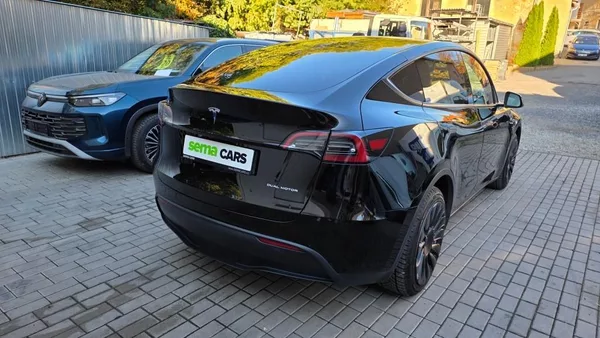 Tesla Model Y LR AWD DE Záruka SoH 92,7% - foto 4