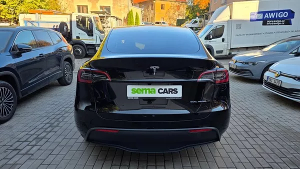 Tesla Model Y LR AWD DE Záruka SoH 92,7% - foto 5