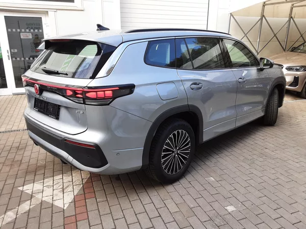 Volkswagen Tayron 1.5 eTSI 110 kW DSG7 7míst - foto 2