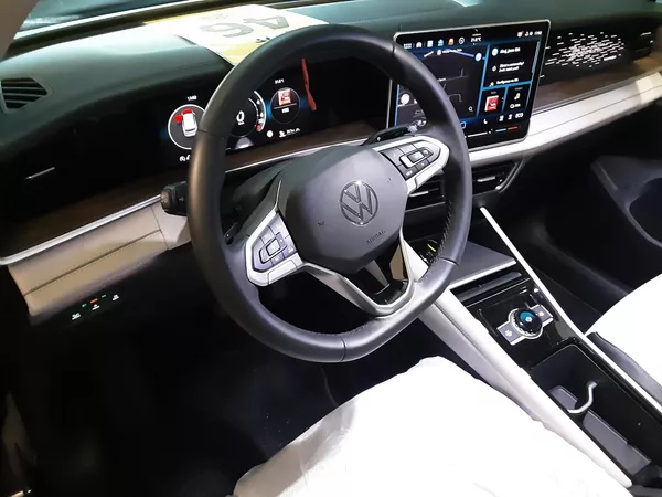 Volkswagen Tayron 1.5 PHEV Eleg 150 kW DSG TZ - foto 3