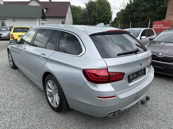 BMW Řada 5 518d Luxury Line - foto 4