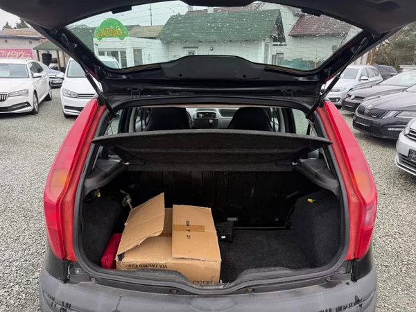 Fiat Punto 1.3 JTD - foto 12