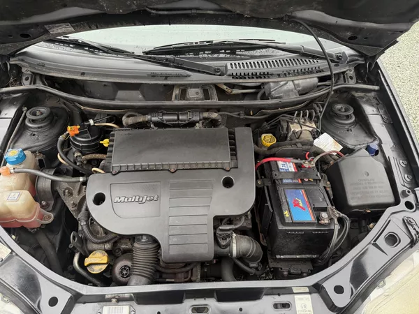 Fiat Punto 1.3 JTD - foto 13