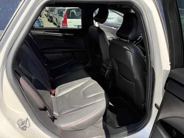 Ford Mondeo 2.0 TDCI ST-LINE - foto 11
