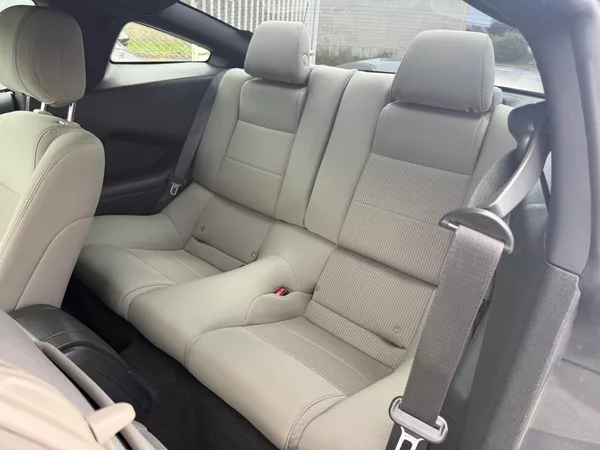 Ford Mustang 3.7 V6 - foto 10