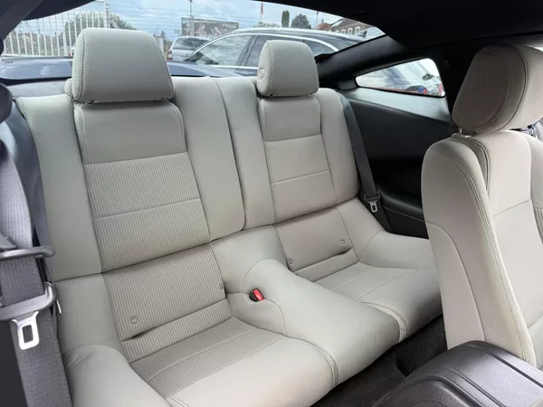 Ford Mustang 3.7 V6 - foto 12
