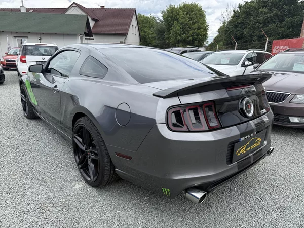 Ford Mustang 3.7 V6 - foto 4