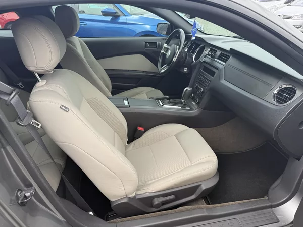 Ford Mustang 3.7 V6 - foto 9