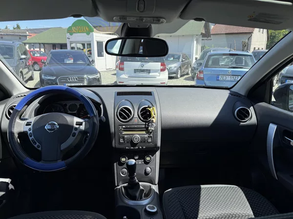Nissan Qashqai 2.0 DCI 4x4 - foto 7