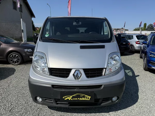 Renault Trafic 2.5 DCI PASSENGER 9 MÍST - foto 2