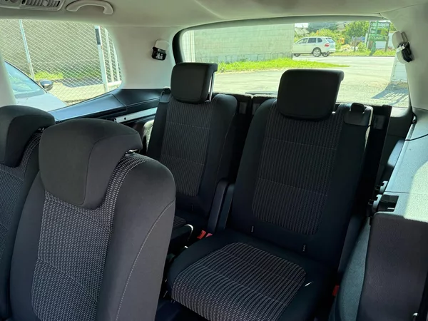 Seat Alhambra 2.0 TDI STYLE 7 MÍST - foto 10