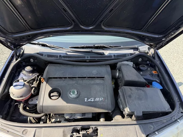 Škoda Fabia 1.4 MPI KLIMA - foto 13