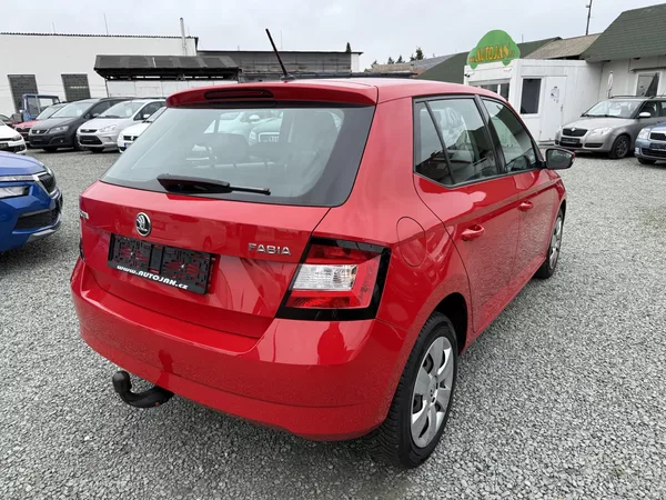Škoda Fabia 1.0 MPI Cool Plus - foto 6
