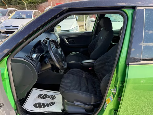 Škoda Fabia 1.4 TSI RS DSG - foto 6