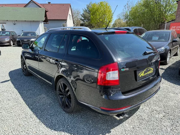 Škoda Octavia 2.0 TDI RS DSG - foto 4