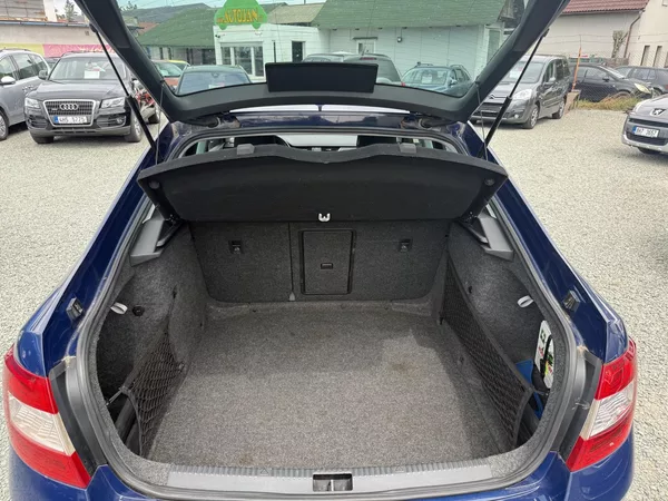 Škoda Octavia 1.6 TDI ELEGANCE - foto 12