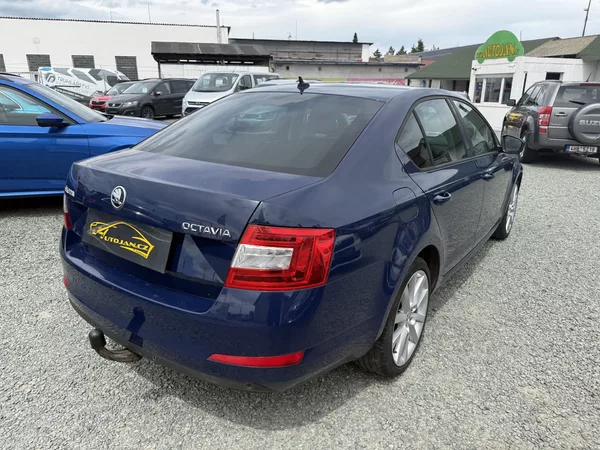 Škoda Octavia 1.6 TDI ELEGANCE - foto 6