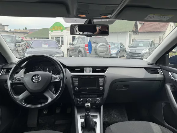 Škoda Octavia 1.6 TDI ELEGANCE - foto 7