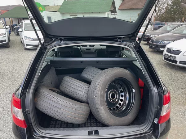 Škoda Octavia 1.2 TSI KOMBI - foto 10
