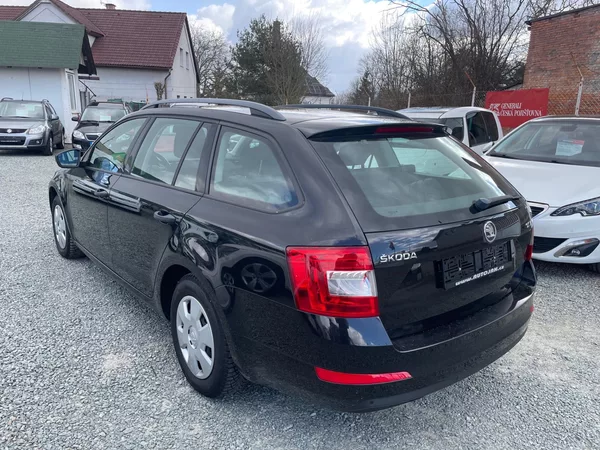 Škoda Octavia 1.2 TSI KOMBI - foto 3