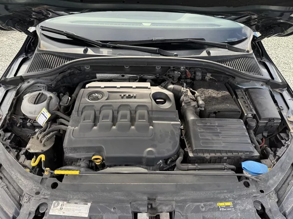 Škoda Octavia 1.6 TDI DSG STYLE - foto 13